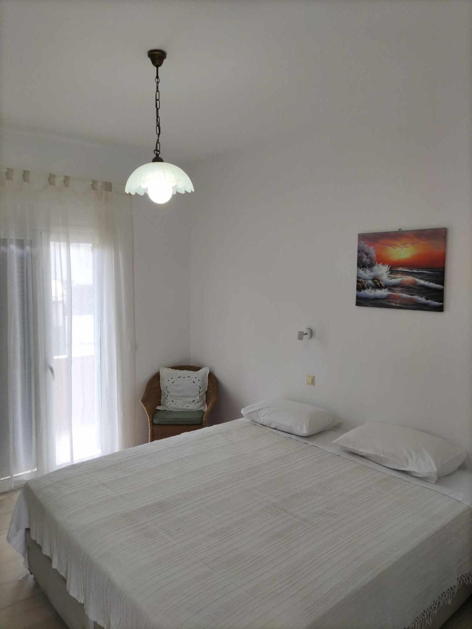 Alexandra'S Apartments อาคาราวี ภายนอก รูปภาพ